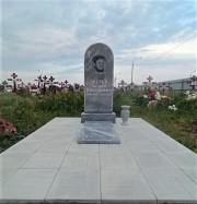 Памятник из мрамора, форма купол, памятник для мужчины, памятник для женщины.