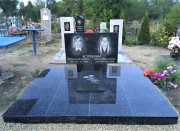 Горизонтальный, прямой памятник - один из классических вариантов памятника для семейного захоронения.  